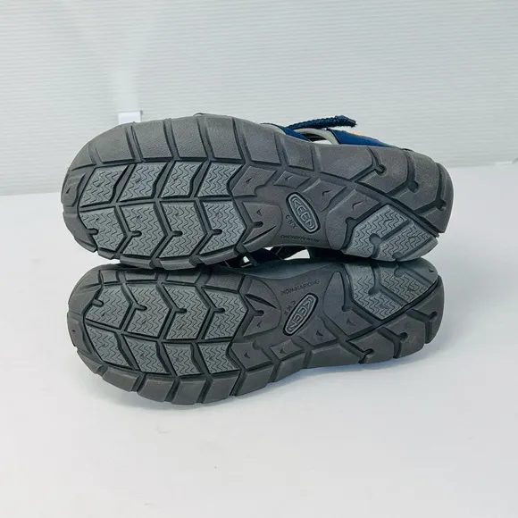 KEEN**SEACAMP II CNX**NAVY Waterproof Shoes***US 4 Toddler***$75